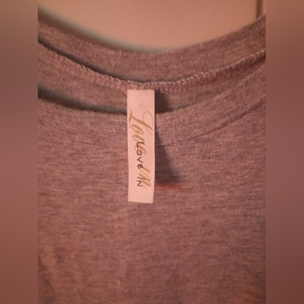 Love In Tunic - Picture 2 of 2